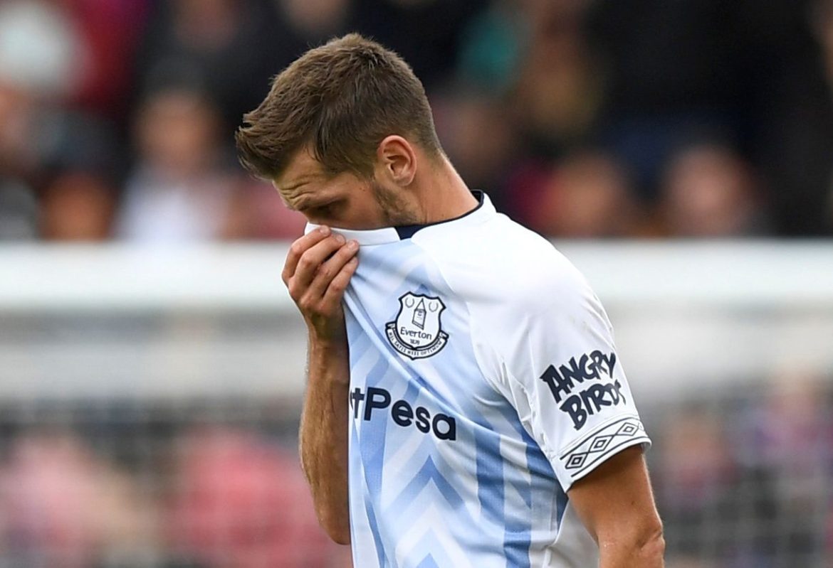Everton: Pundit howler on Schneiderlin