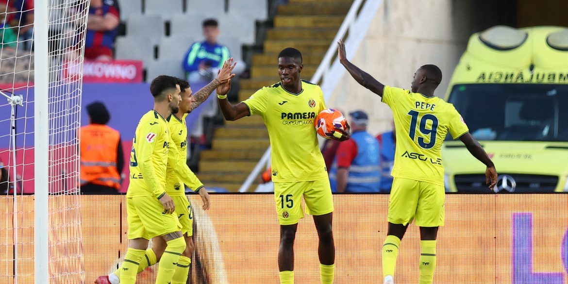 He's like Barry: Everton open first talks to sign "outrageous" £20m CF